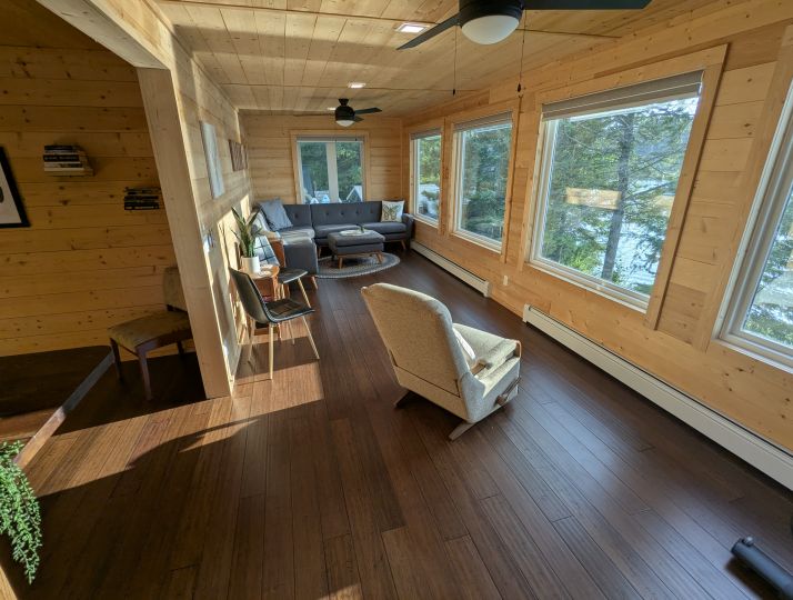 2nd floor Living room 5